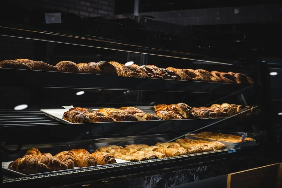 Bakery photograph used in the Fresh template example.